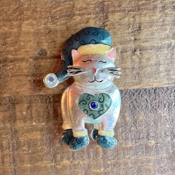 Vintage Kenneth Cole Cat Brooch Wearing Hat, Booties & Heart Enameled Crystal - Picture 6 of 13